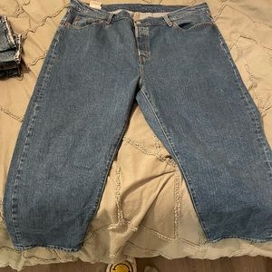 Levi straight leg jeans